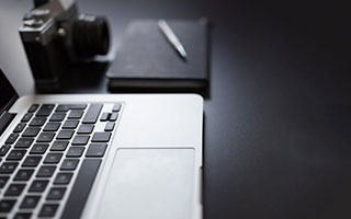 散户配资网站:股票实战信息交流-英伟达否认H100/H200芯片短缺传闻